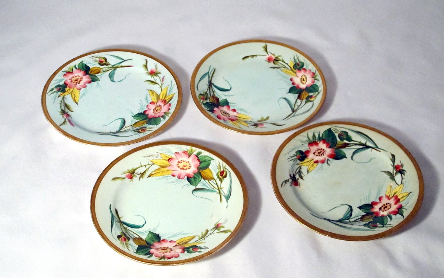Vintage dessert plates / 40s home decor/ Handpainted Plates Haute Juice