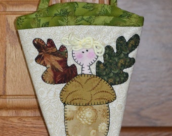 Acorn Cone - Light Green