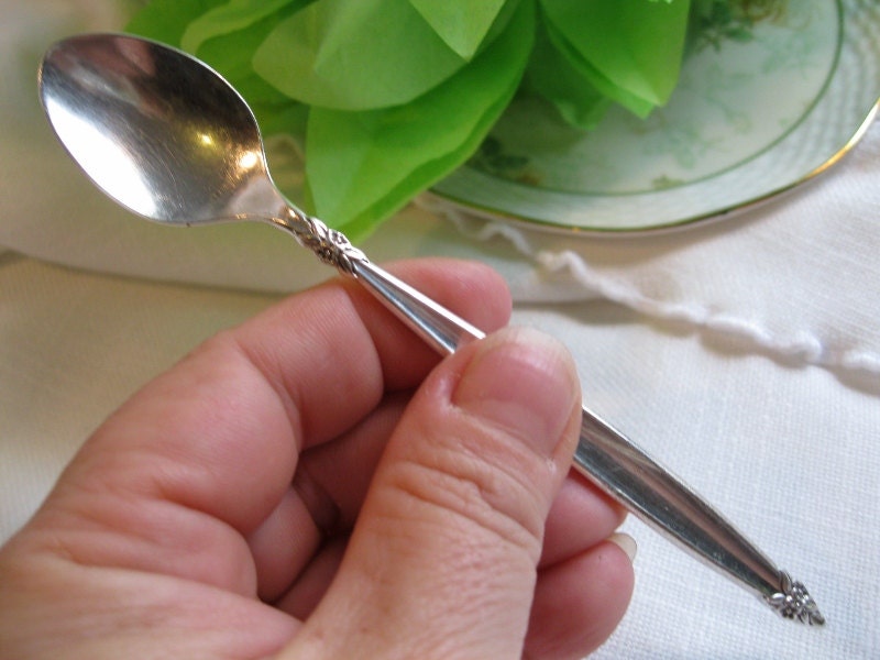 Silver plated Baby Spoon labeled 1847 Rogers Bros ‘IS’ Haute Juice
