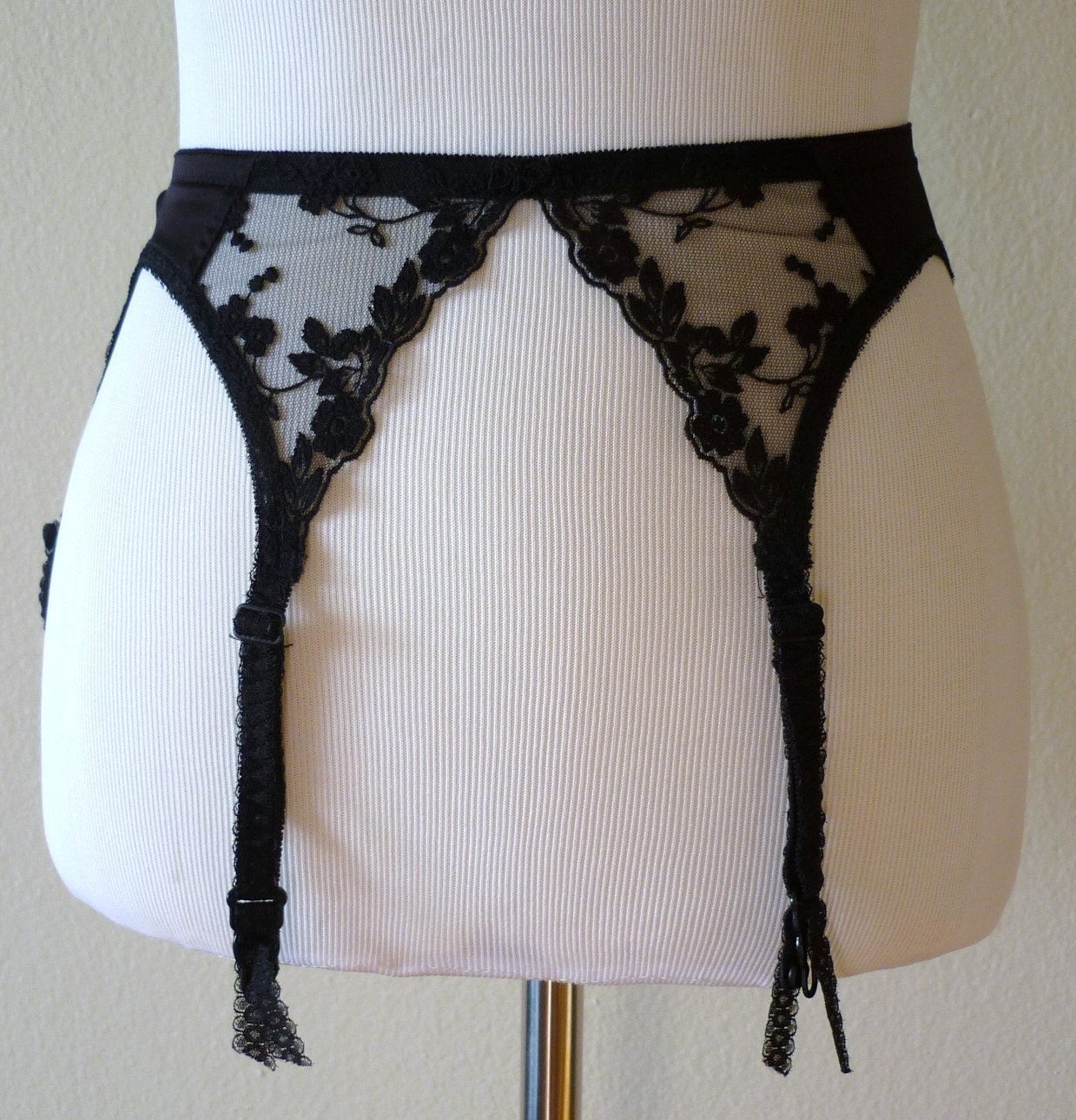Sexy 1980's Christian Dior Black Lace Garter Belt in sz S