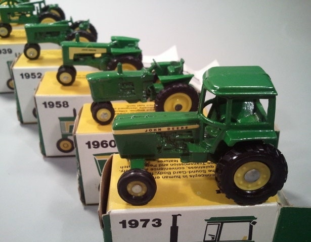 8 John Deere Miniature Toy Tractors 1892-1973