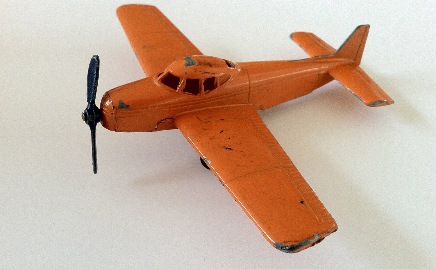 Vintage 1950's Tootise toy Navion model airplane by HenryDominique