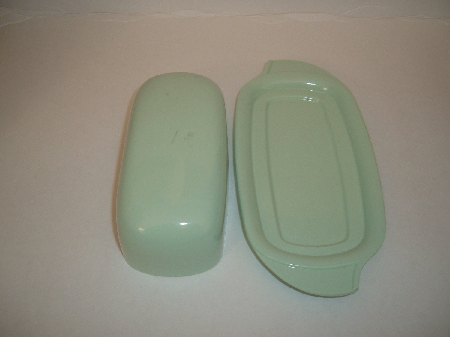 Vintage Boonton Green butter dish with cover 9 inch long