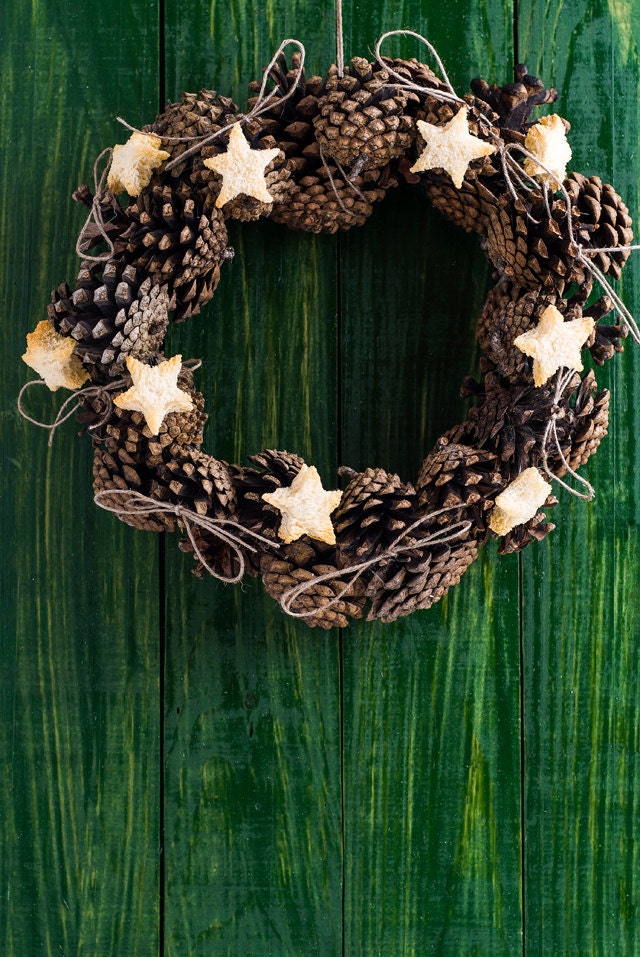 Handmade, natural cone wreath for Christmas