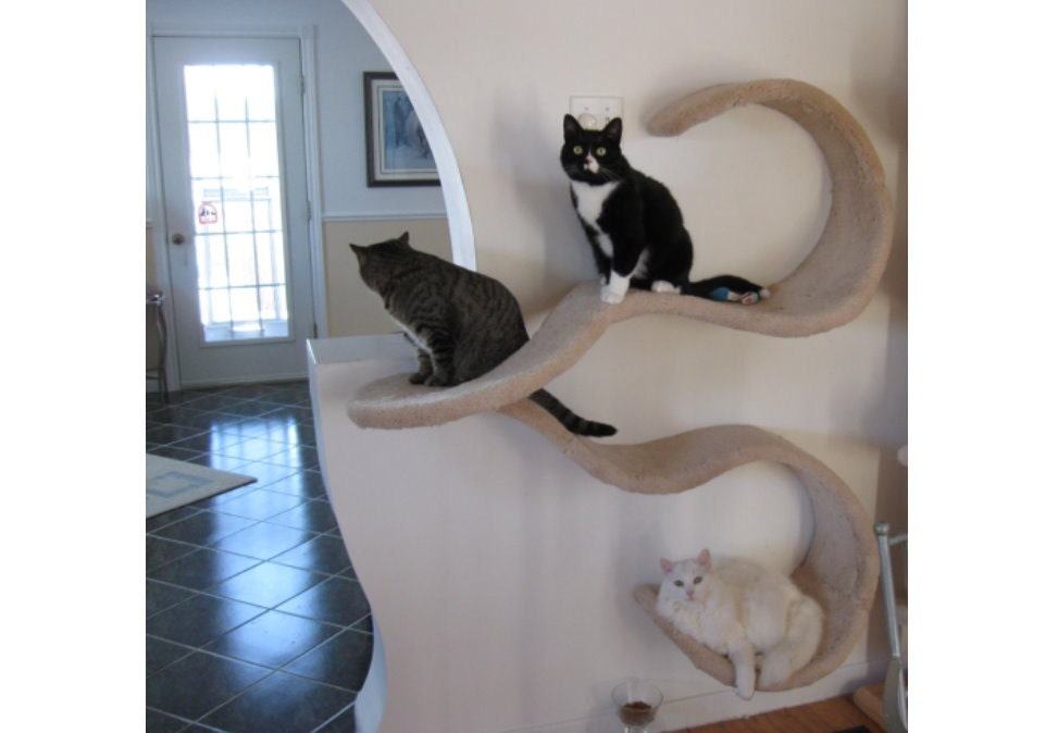 Wall-mounted cat shelf the DOUBLE WAVE. by CloudNineCatTrees