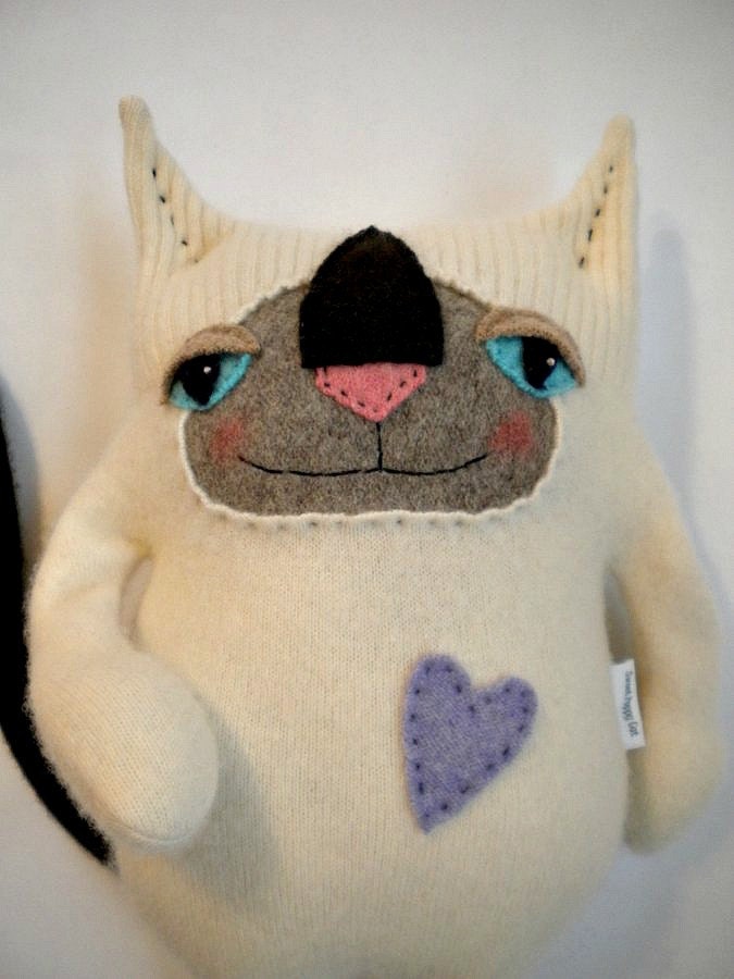 stuffed animal siamese cat