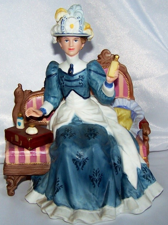 Avon Albee Award Porcelain Figurine 1992 Collectible