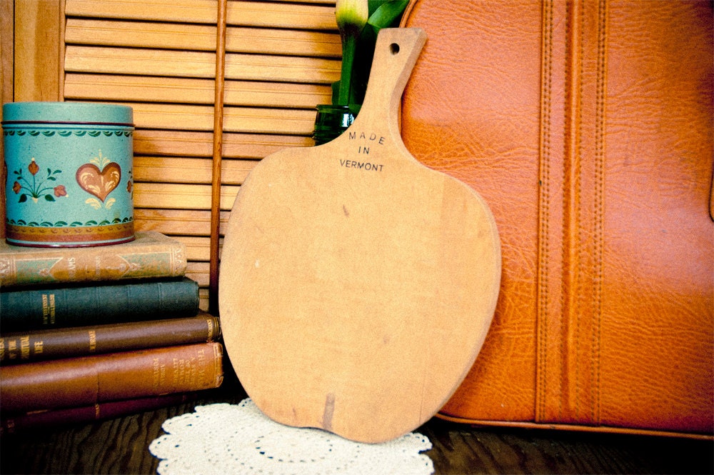 Vintage Wooden Vermont Cutting Board