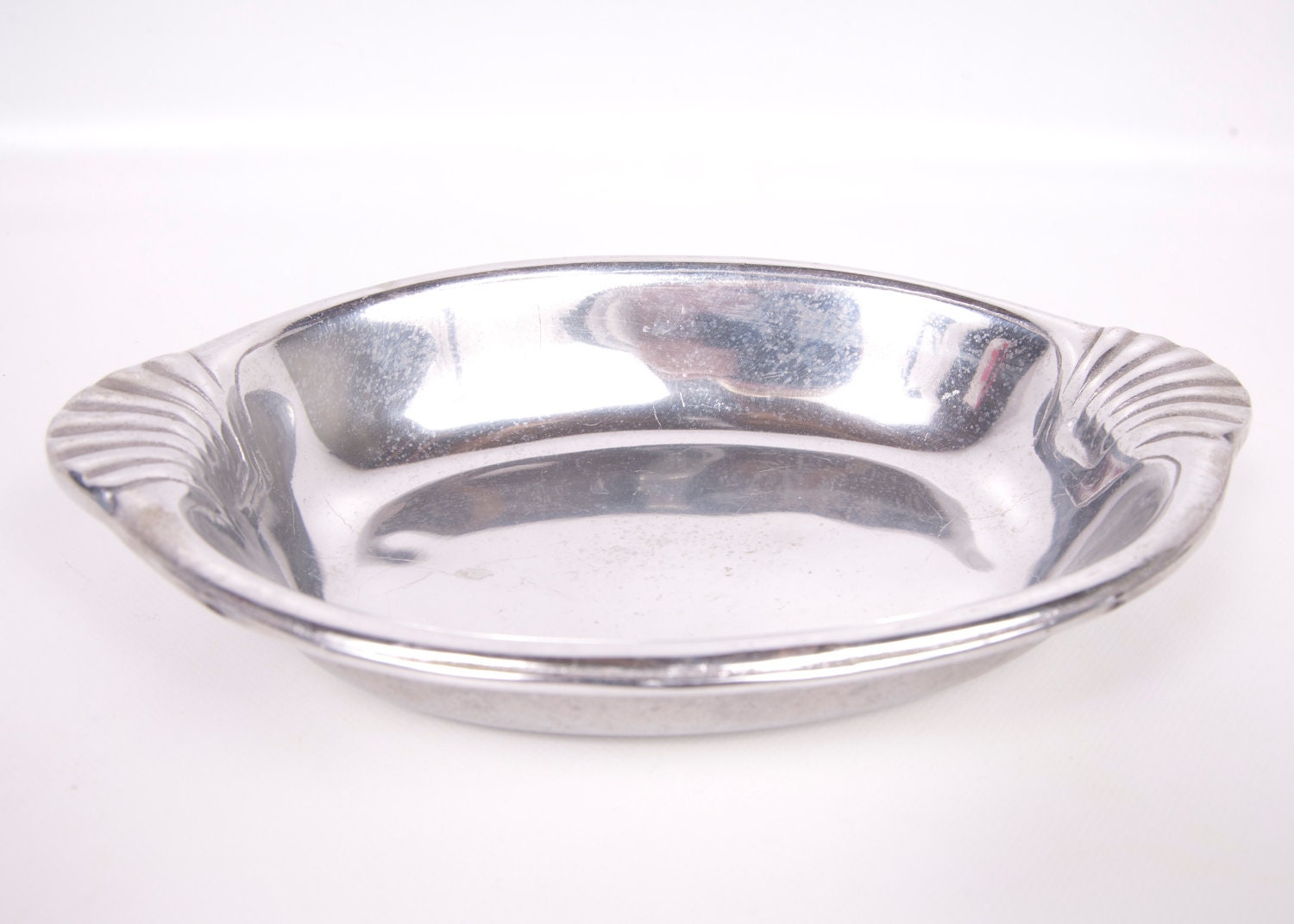Vintage Wilton Armetale Scallop Handle Oval Bowl RWP Casserole