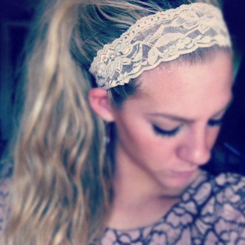 Nude Medium Lace Headband