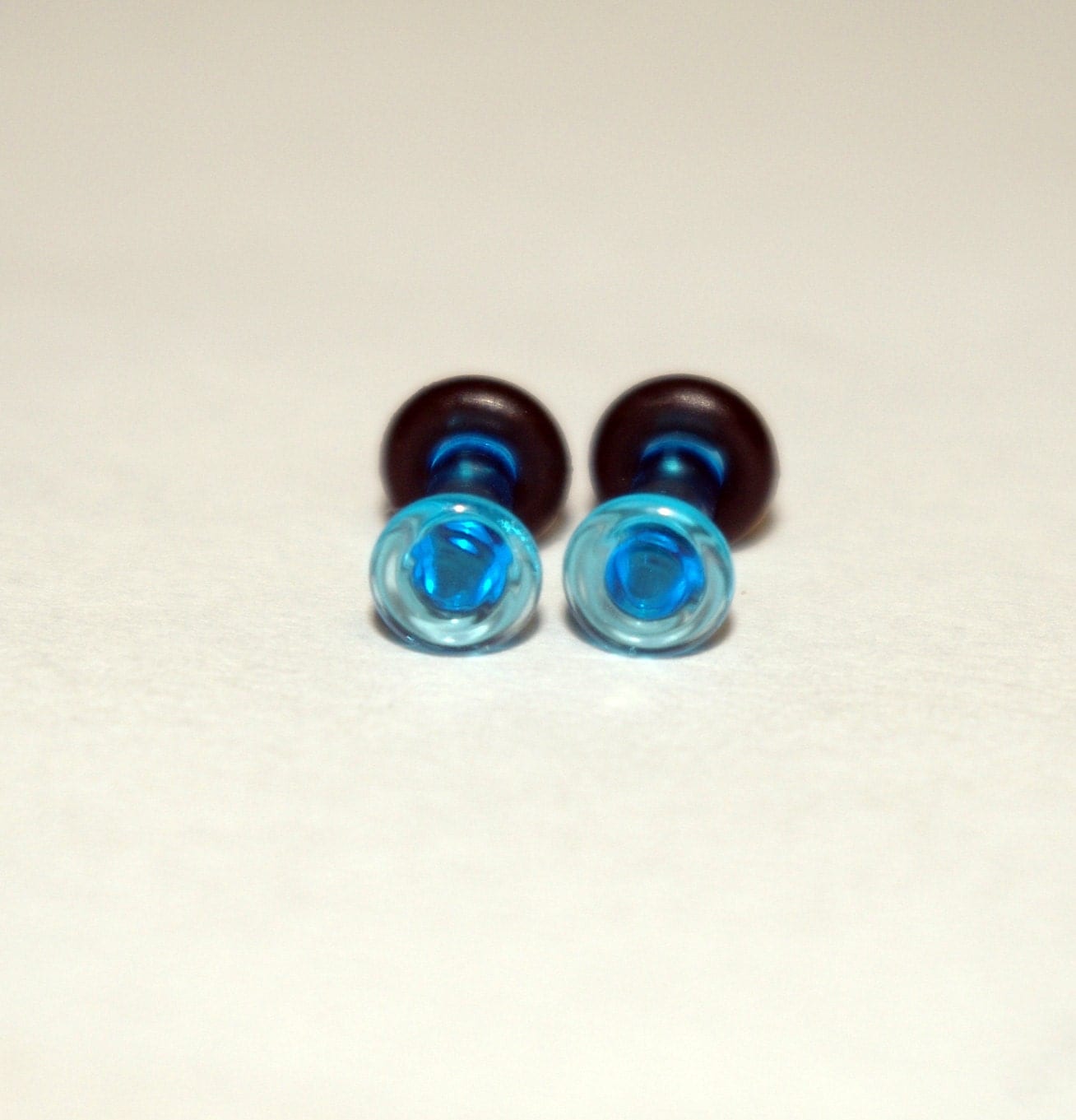 10g Aqua Blue Glass Plugs Body Jewelry 10 Gauge 2.5mm by