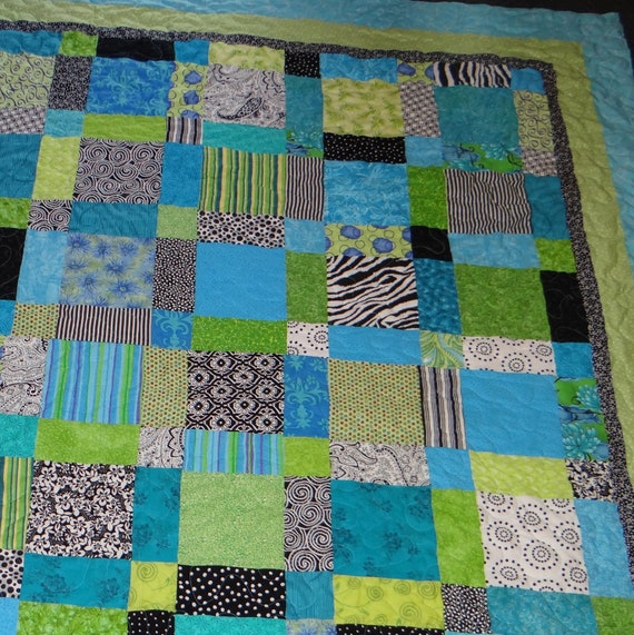 Twin size turquoise lime and black quilt