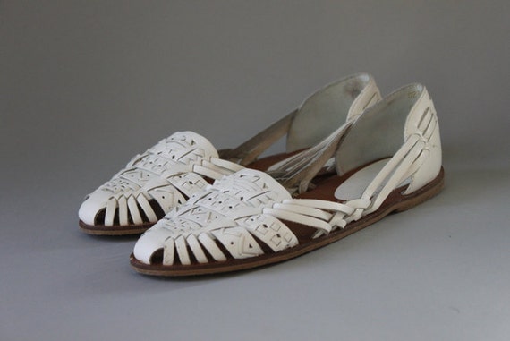 Vintage Shoes / 1980s White Leather Flats / 80s Woven Leather