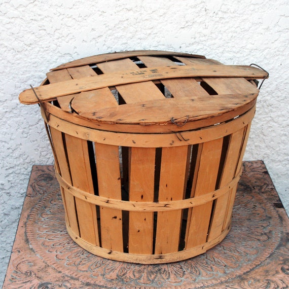 Rustic Wooden Bushel Basket with Lid