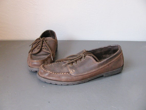 s a l e . vintage unisex BASS BOAT SHOES. dark brown leather.