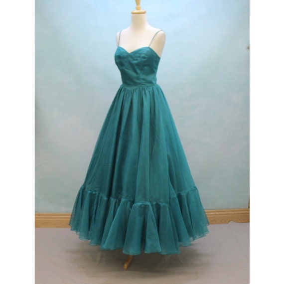 70's prom attire