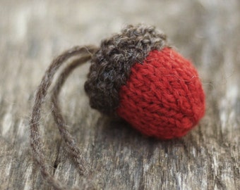 Knitting Pattern, Christmas Ornament, Christmas Knitting Pattern, Knit Ornament, Acorn Ornament, Knitted Ornament, Christmas Decoration