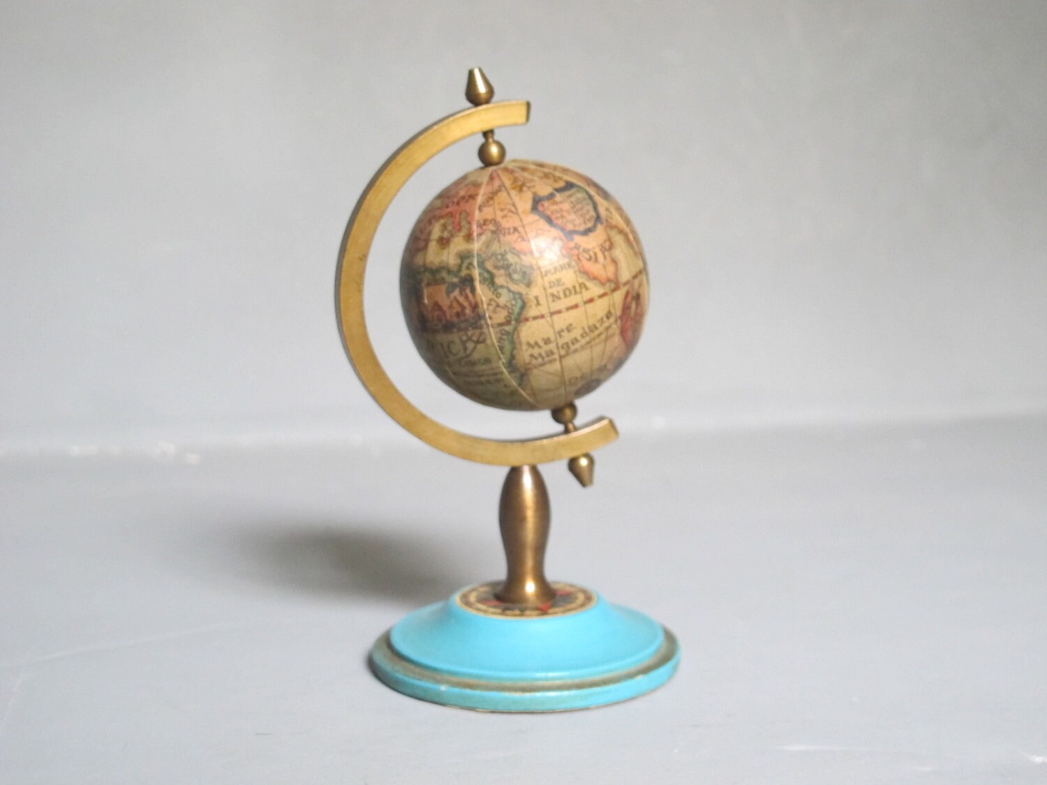 miniature world figures