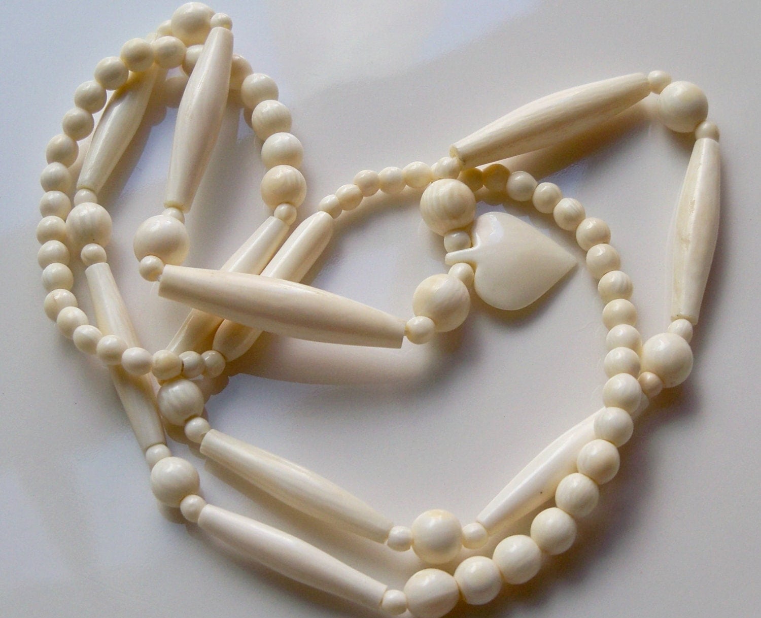 Preban genuine ivory unusual bead vintage necklace