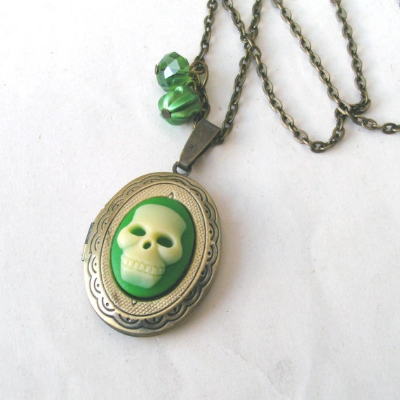 Skull Locket Necklace, Skull Necklace, Green Skull, Pirate Necklace, Death Necklace