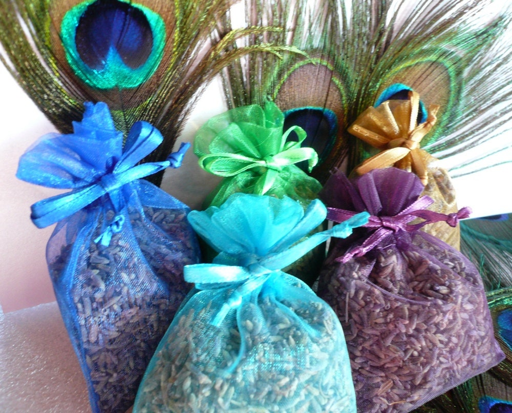 Elegant Peacock Party Favors to Elevate Your Event Style