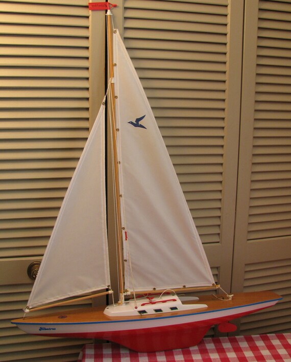 Vintage Toy Pond Yacht or Sailboat XLT Condition Gunter