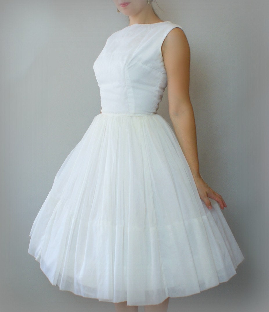 Vintage White Dresses