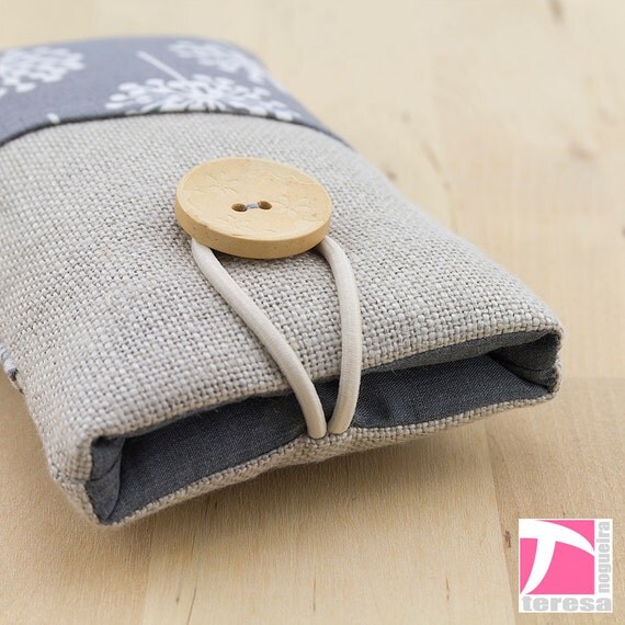 Fabric iPhone 5 case / Padded iPhone 4 sleeve / iPod case