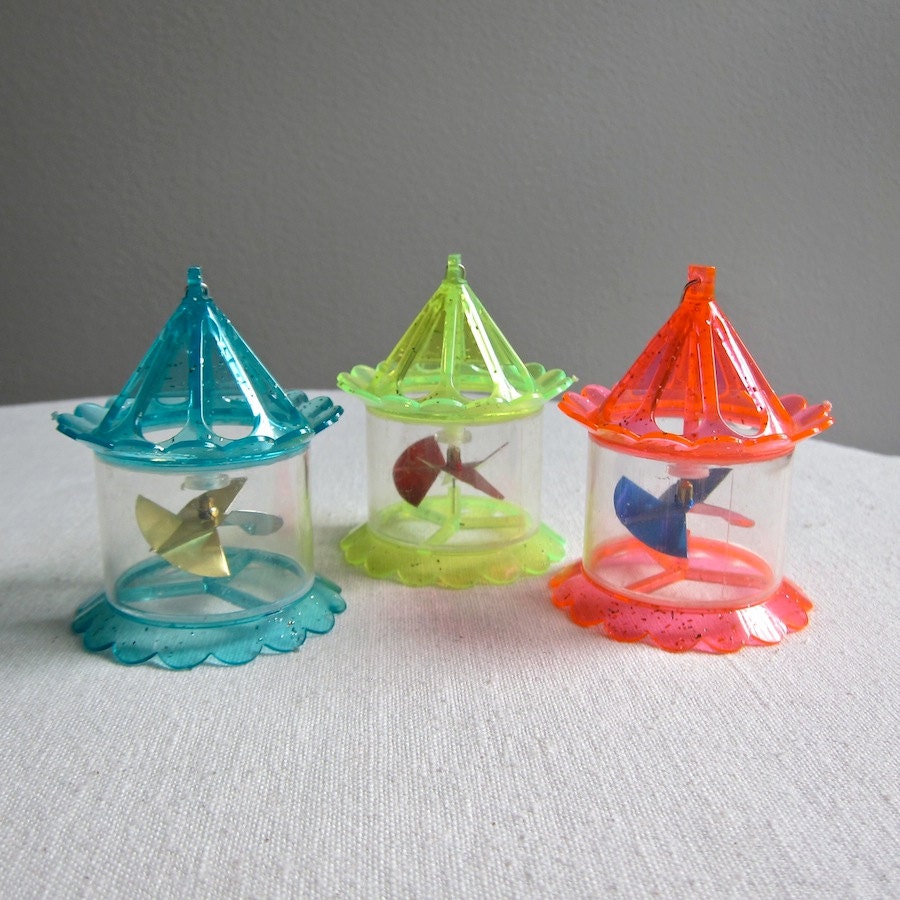 Vintage Spinner Christmas Ornaments 