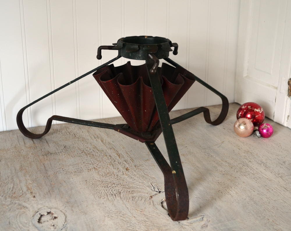 Vintage Christmas Tree Stand rustic red and by OldTimePickers