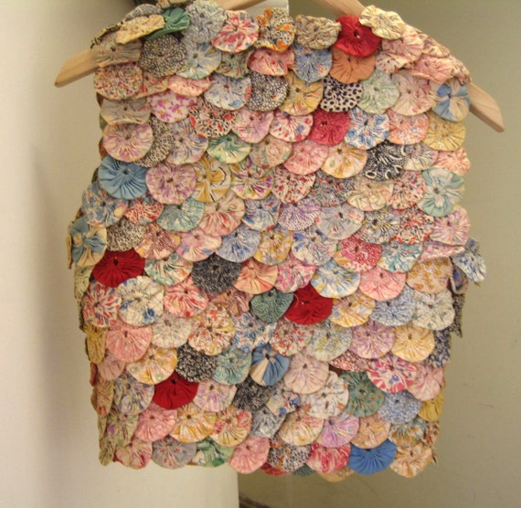 vintage quilt appliqué vest yoyo design
