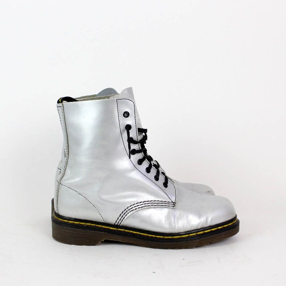 silver doc martens 9 / mens 7 / made in England by OmniaVTG