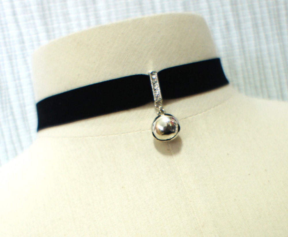 cats bell black velvet choker necklace with adjustable cats bell black velvet choker necklace with adjustable