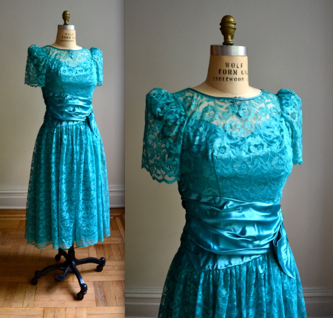 Vintage Lace 80s Prom Dress in Teal// Teal Lace by Hookedonhoney