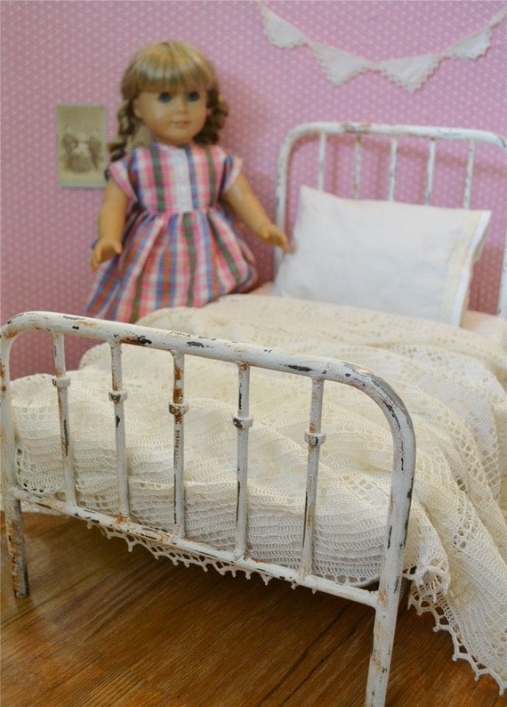 American Girl Doll Bed Antique Shabby Chic Style Iron Metal 18 Inch Doll Bed