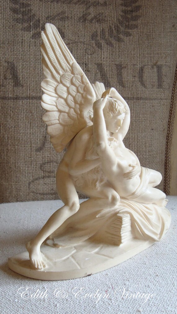 Vintage G. Ruggeri Sculpture Statue Italy Alabaster