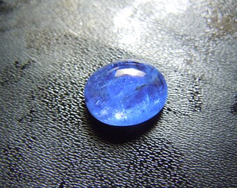 Beautiful High Quality Oval Gemstone Blue Natural Tanzanite Cabochon