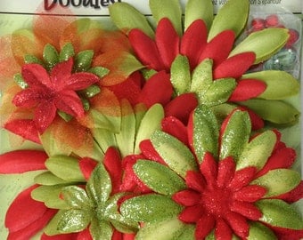 fabric flowers - Daisy Value Pack 25 pieces - 1292-002 - assorted Red and Green - Christmas Holiday