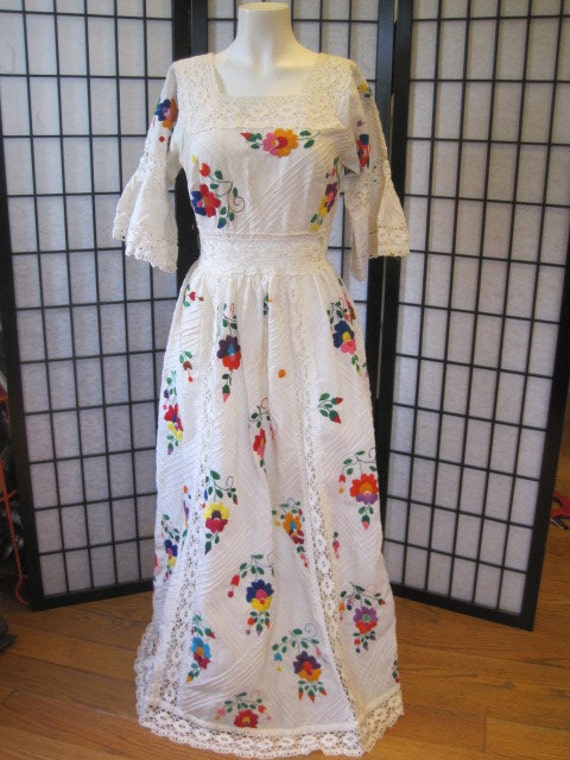 Vintage 1960s Mexican Wedding Dress Maxidress White Red Orange