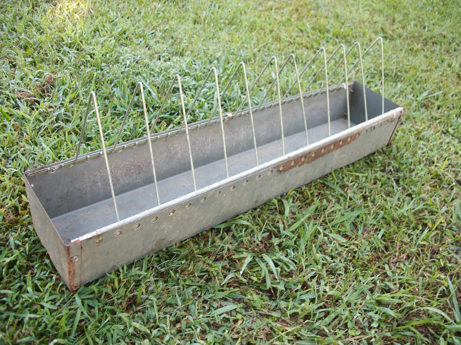 Glavanized chicken feeder chicken trough chicken feeder pan