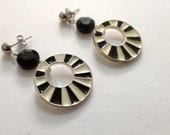 Black and White Mod 1950s earrings