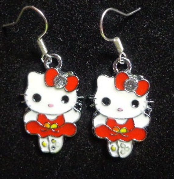 Cute Red Hello Kitty EarringsFree Shipping by vickigetzcreations