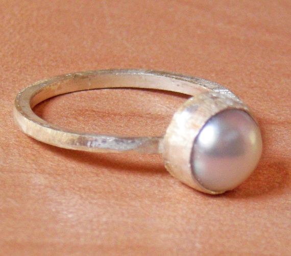 sterling silver pearl ring bezel set