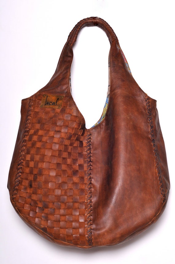 BELLA. Oversize woven shoulder bag / leather tote bag. by BaliELF