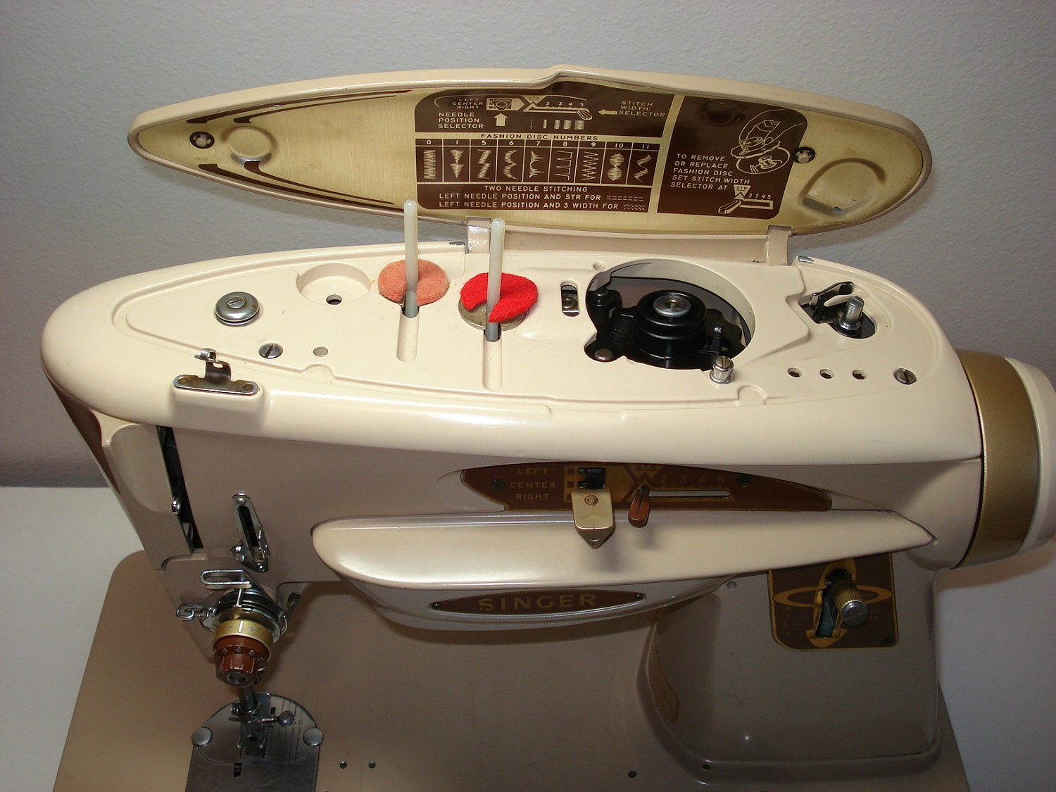 Singer SlantOMatic 503 Special Sewing Machine with Extras