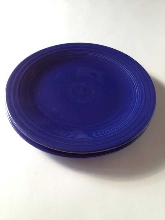 2 original fiestaware unmarked dinner plates in cobalt blue