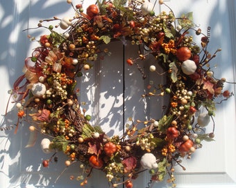 White pumpkin spice wreath, fall wreath, autumn wreath, front door ...