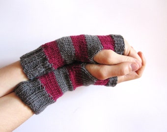 Wool knit handwarmers. Grey mittens. Mitts. Fingerless Gloves for women. Hand knitted handwarmers red violet and grey. Women accessories.