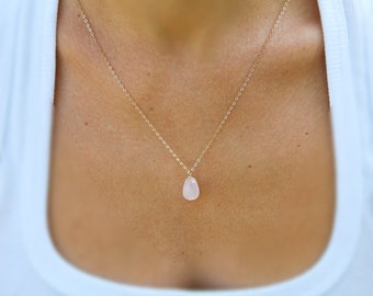 Rose quartz necklace, bridesmaid necklace, Rose quartz pendant, Birthstone necklace, gold necklace, rose quartz jeweler, bridesmaid necklace