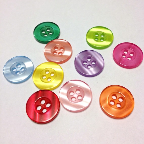 100 Round Plastic Buttons Four Hole 15mm Translucent MULTI